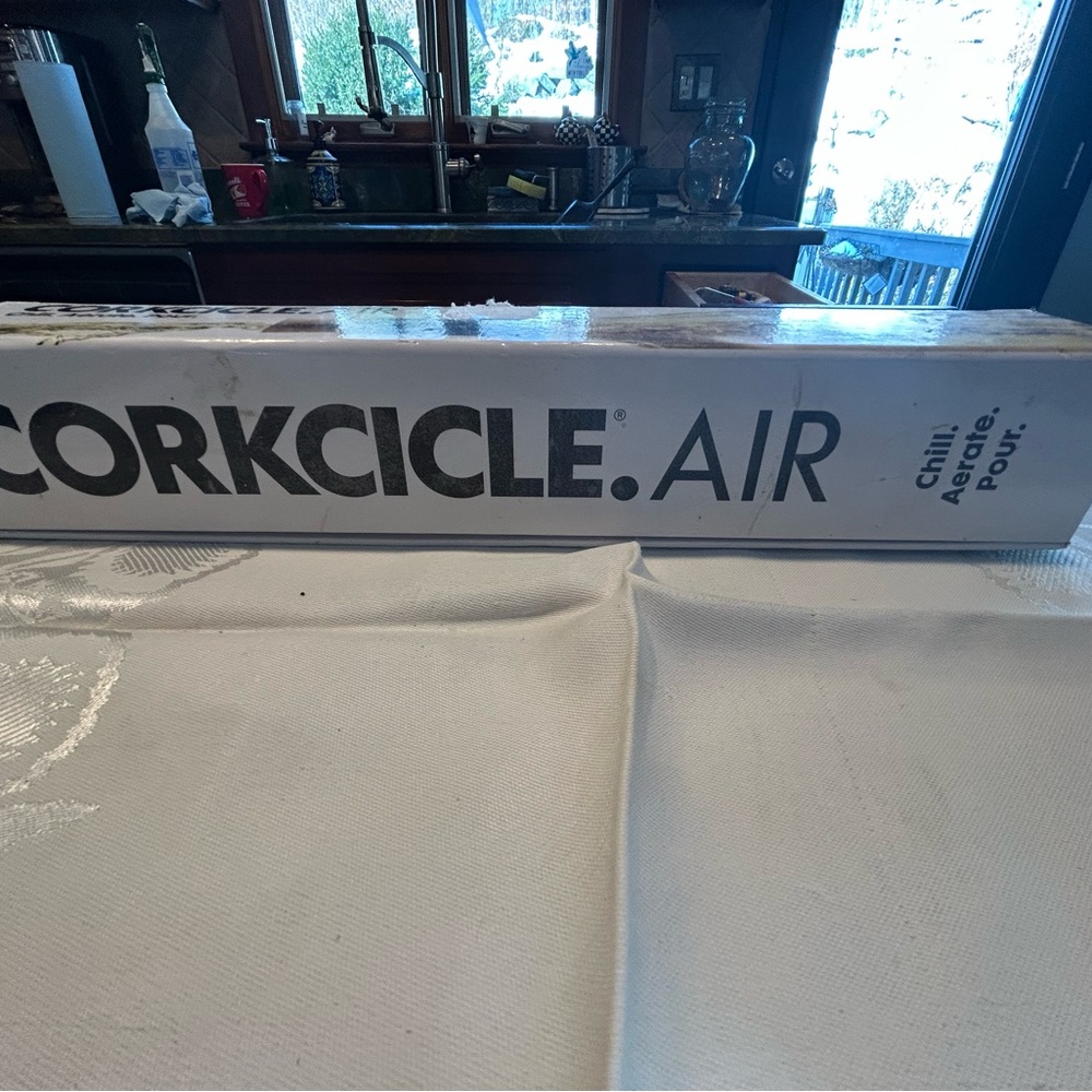 Corkcicle Air Wine Chiller All In One new